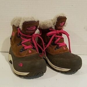 GIRL'S THE‎ NORTH FACE WATERPROOF BOOTS (sz 12)
